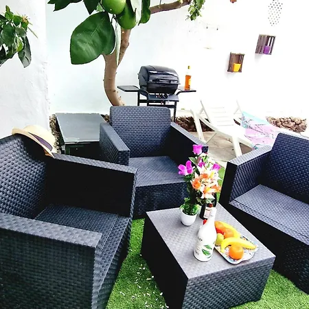 Blanca Apartment, Garden View 2 Bedrooms Holiday home *