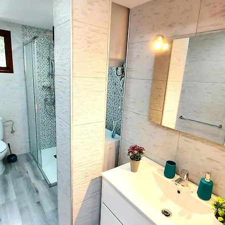 Blanca Apartment, Garden View 2 Bedrooms Holiday home *